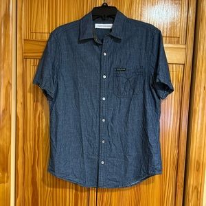 Men’s Calvin Klein Shirt Small